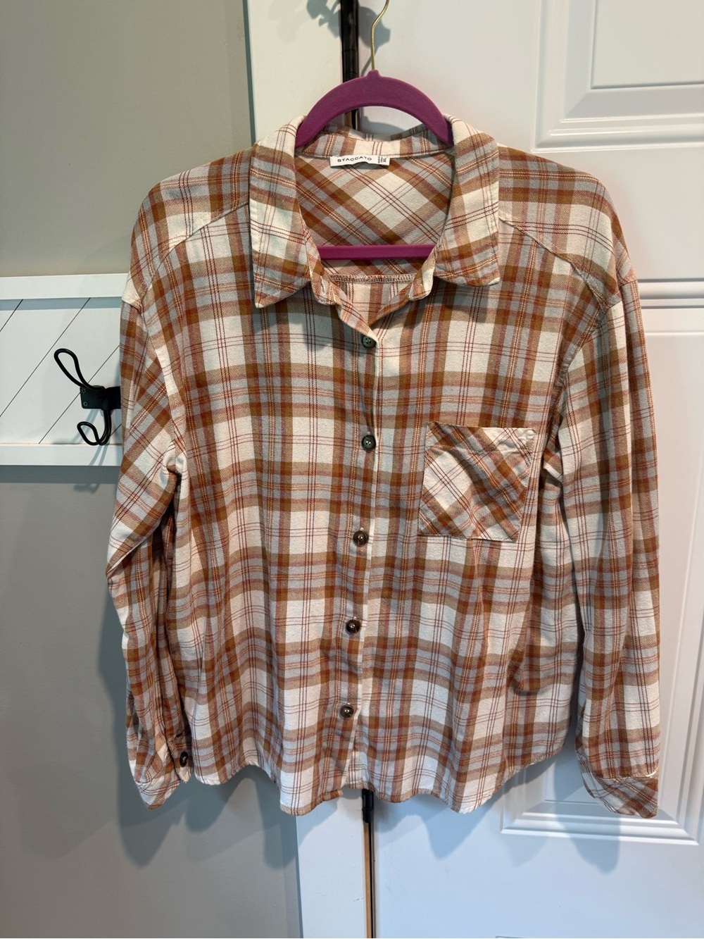 Staccato Cozy Plaid Button-Up Shirt in Cream & Brown